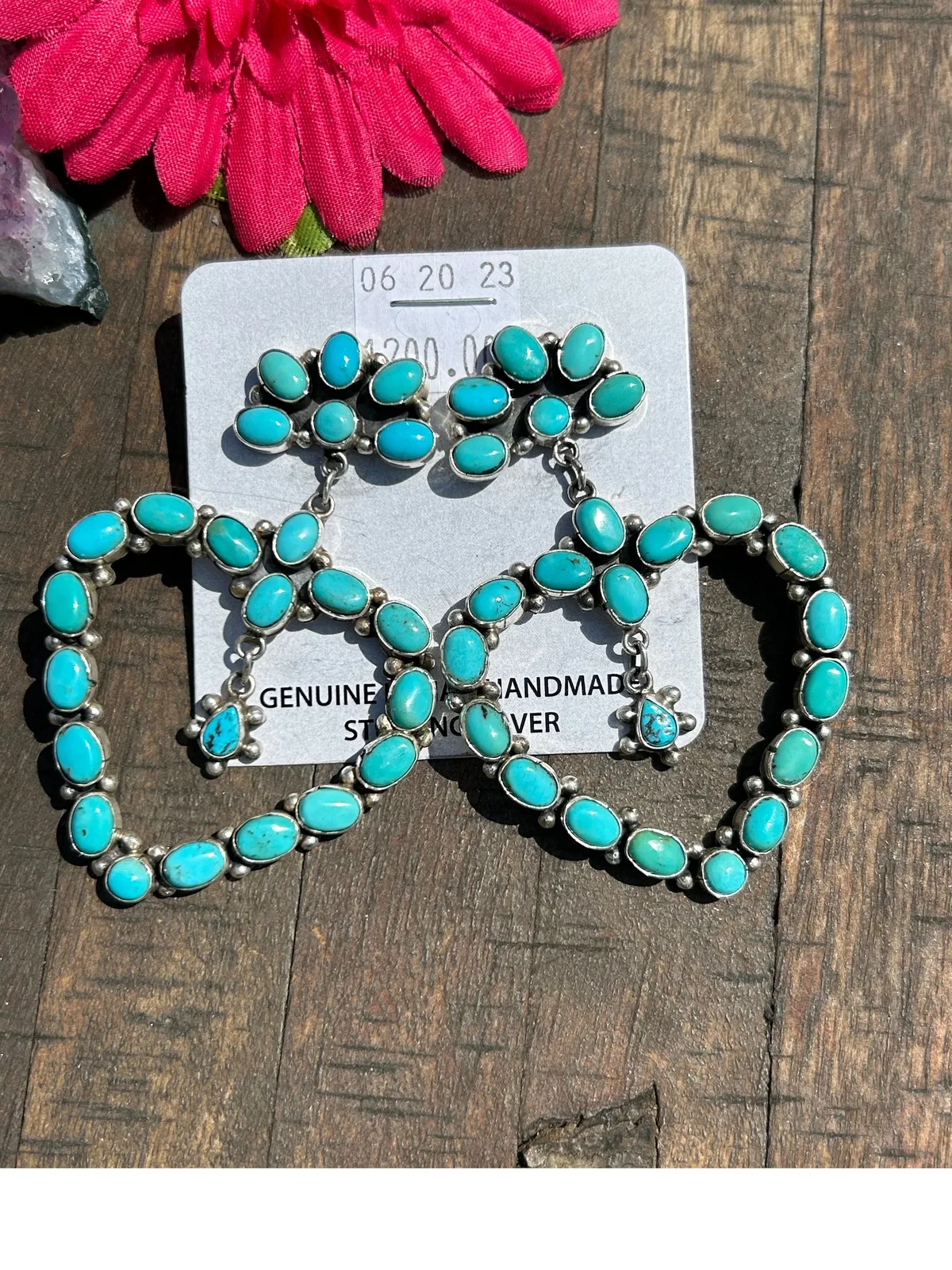 Carico Lake Heart Dangle Earrings